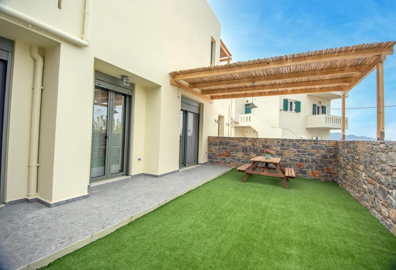 Theros Garden Istro Bagian luar foto